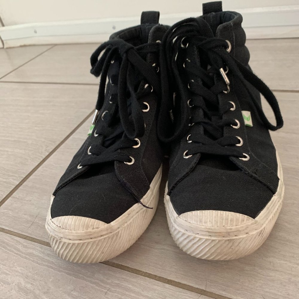 Black Women's Canvas Skate Shoes